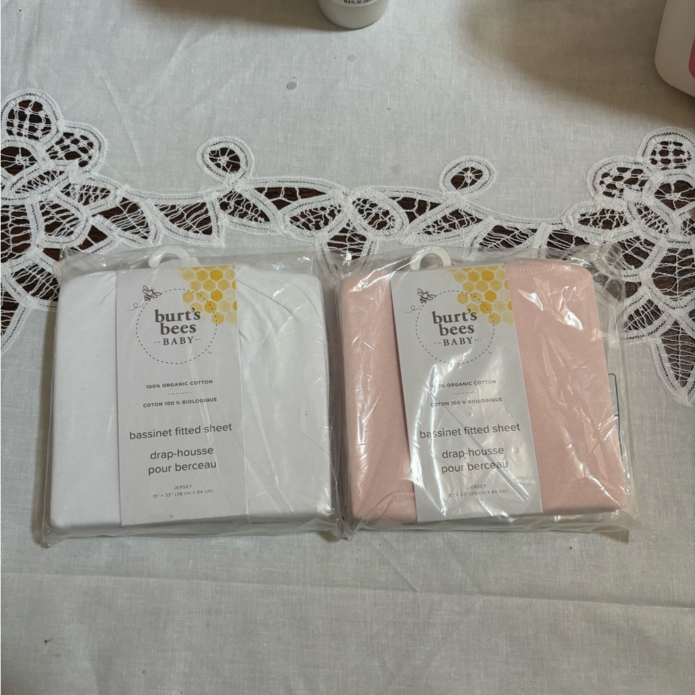 Bassinet fitted sheet set